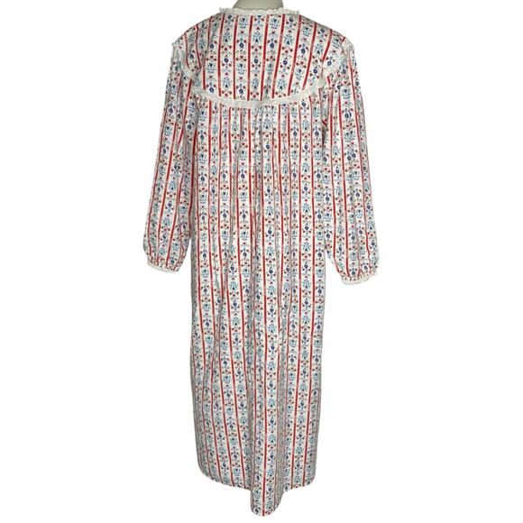 Lanz of Sazburg Long Flannel Nightgown White Red Eyelet Hearts XL Cottagecore - Picture 11 of 16